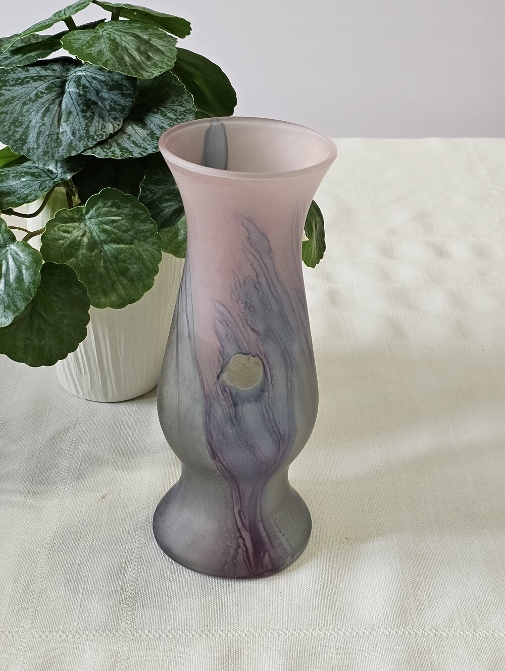 Vintage 1980s Deco Art Designs Luminarc Rueven Glass Vase
